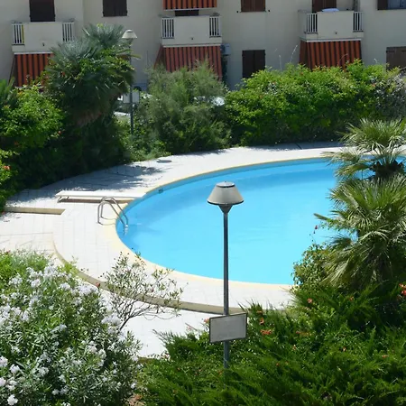 Апартаменты Topfloor With Furnished Terrace Near The Sea