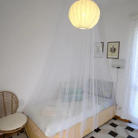 Topfloor With Furnished Terrace Near The Sea *
