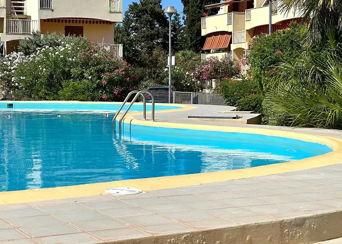 Topfloor With Furnished Terrace Near The Sea *