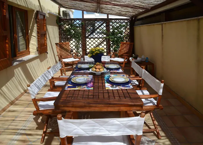 Topfloor With Furnished Terrace Near The Sea
