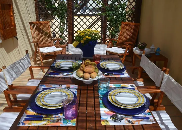 Topfloor With Furnished Terrace Near The Sea Апартаменты Альгеро