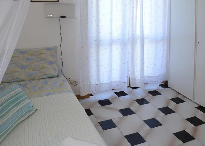 Topfloor With Furnished Terrace Near The Sea * Альгеро
