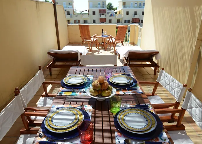 Topfloor With Furnished Terrace Near The Sea Апартаменты *