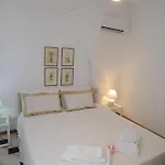 Topfloor With Furnished Terrace Near The Sea شقة