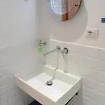 Topfloor With Furnished Terrace Near The Sea شقة