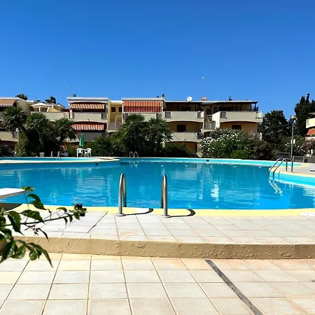 Topfloor With Furnished Terrace Near The Sea شقة ألغيرو