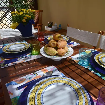 דירה Topfloor With Furnished Terrace Near The Sea *