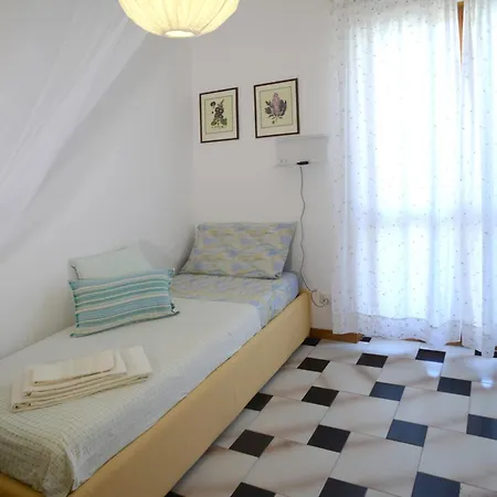Apartment Topfloor With Furnished Terrace Near The Sea Alghero