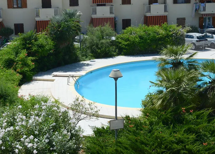 Apartament Topfloor With Furnished Terrace Near The Sea