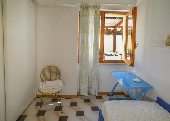 Topfloor With Furnished Terrace Near The Sea Apartament Alghero